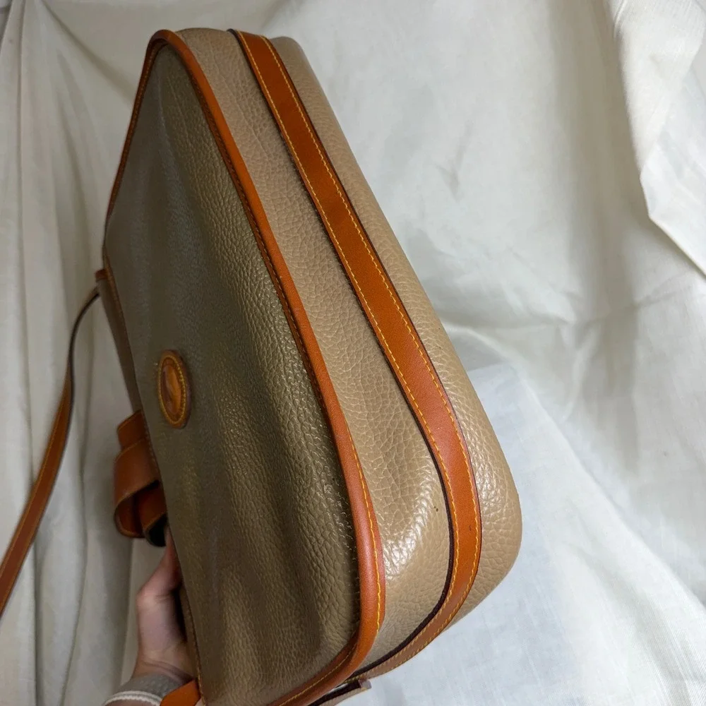 Dooney & Bourke All Weather Leather Briefcase Messenger Bag Taupe Tan Vintage